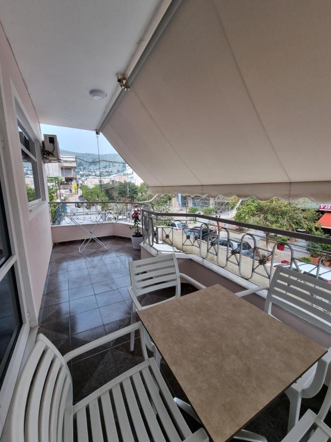 Ideal Apartments & Rooms Sarandë Rum bild